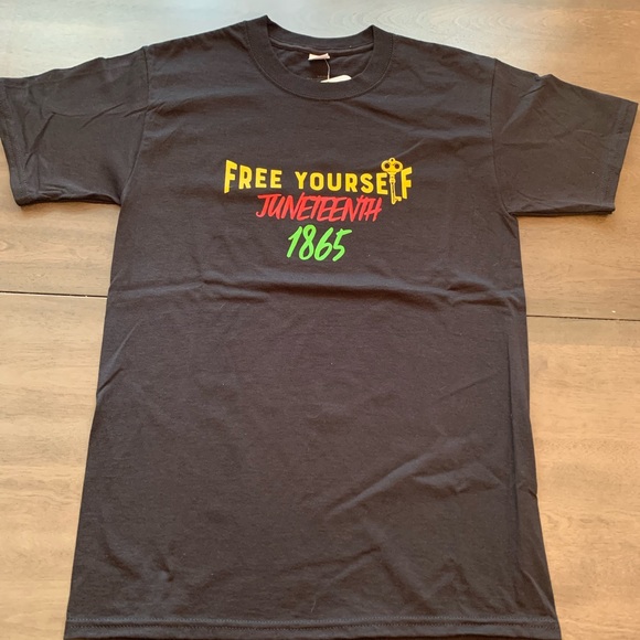 Black , Gold , Red , and Green t-shirts - Picture 2 of 3